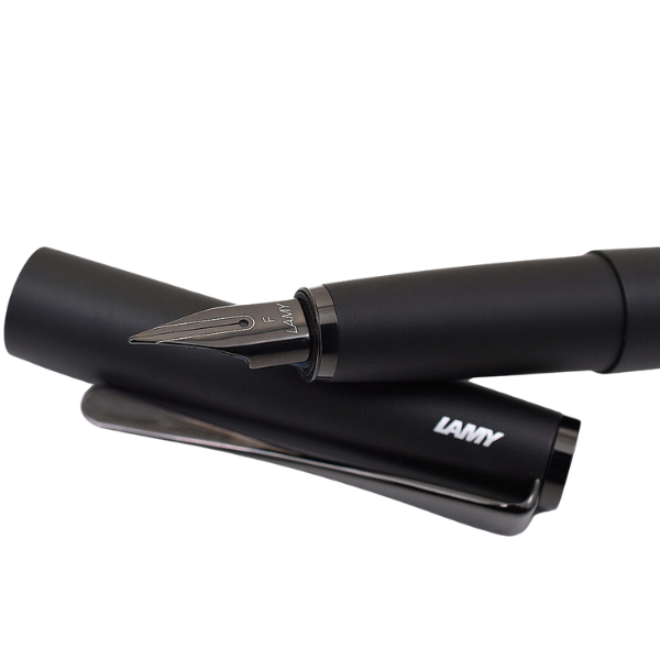 Füllhalter studio Lx 066 all black inkl. Laser-Gravur